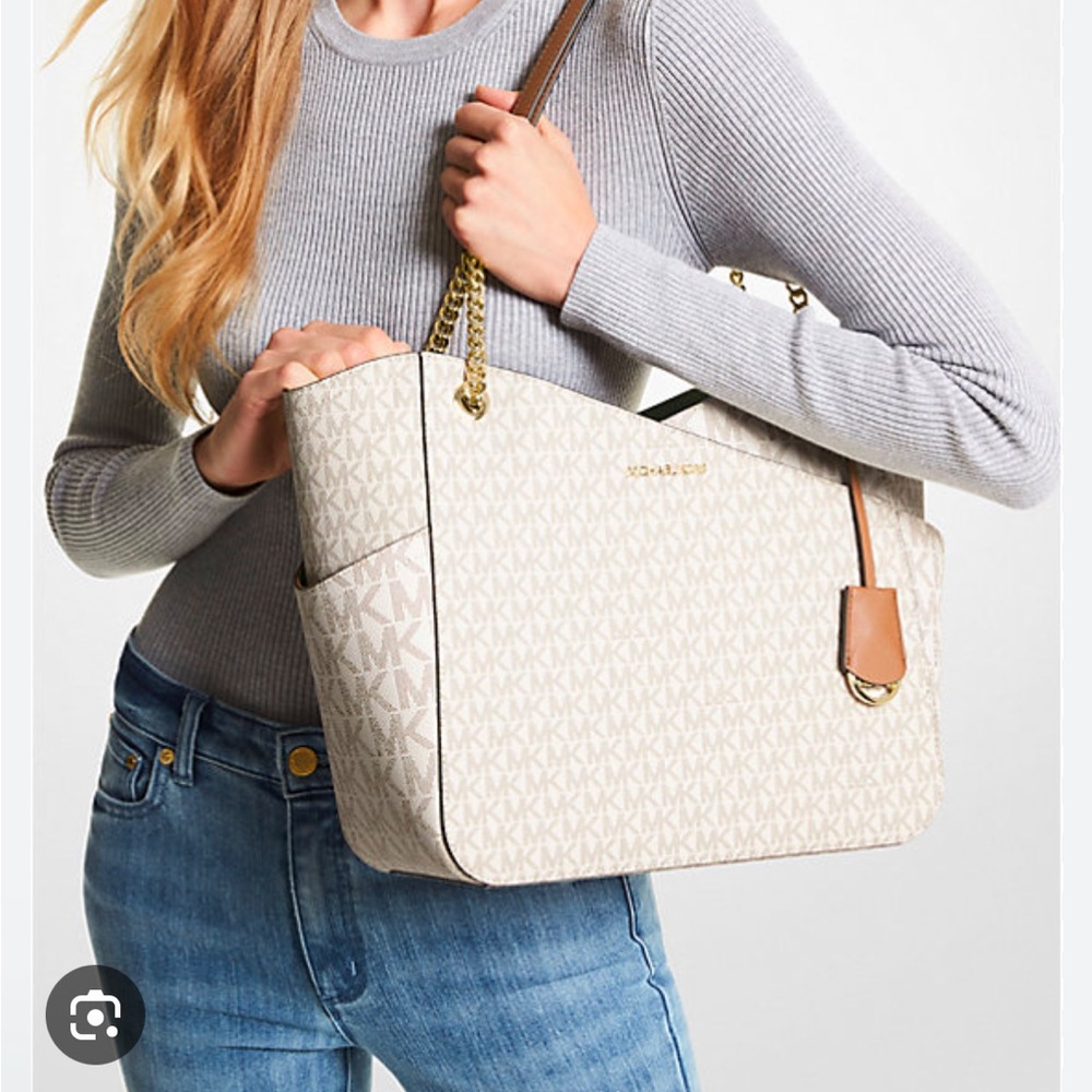 Michael Kors off white Tote Bag with Gold Hardware NWOT